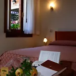 Casa Del Melograno