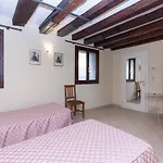 Bed & Breakfast Casa Del Melograno Venezia