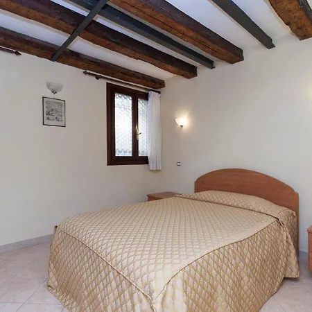 فندق مبيت وإفطار Casa Del Melograno 3*