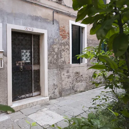 فندق مبيت وإفطار Casa Del Melograno