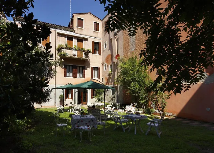 Panzió Casa Del Melograno