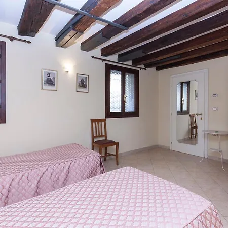 Bed & Breakfast Casa Del Melograno Venedig