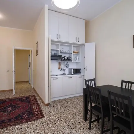 Alojamento de Acomodação e Pequeno-almoço Casa Del Melograno