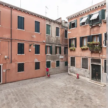Casa Del Melograno