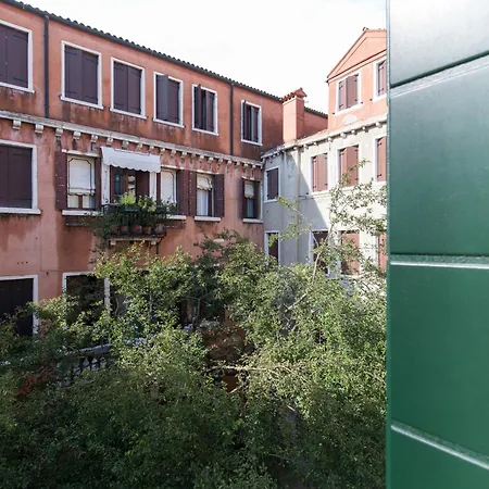 Casa Del Melograno