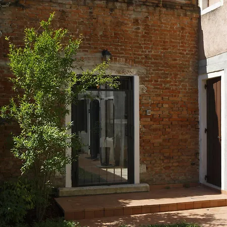 Bed & Breakfast Casa Del Melograno 3*