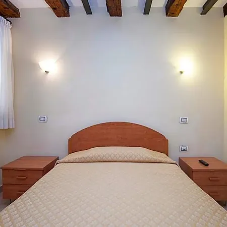 Bed & Breakfast Casa Del Melograno 3*