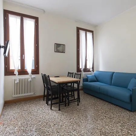 Bed and Breakfast Casa Del Melograno 3*