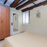 Casa Del Melograno Bed & Breakfast 3*