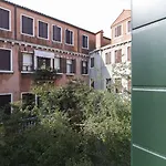 Bed & Breakfast Casa Del Melograno Venezia