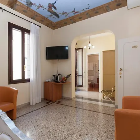 Casa Del Melograno Bed & Breakfast 3*