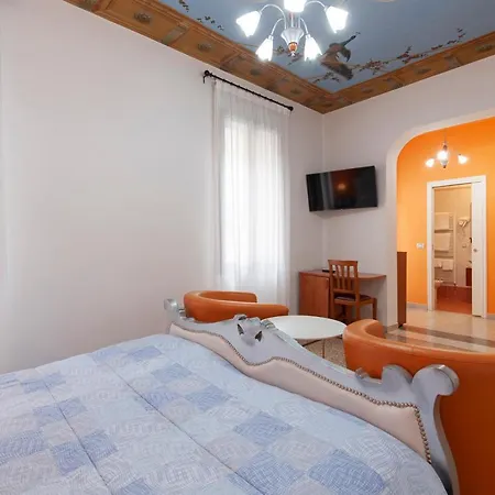 לינה וארוחת בוקר Casa Del Melograno ונציה